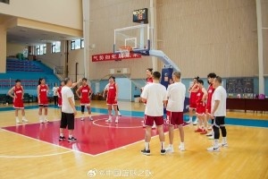 kaiyun-中国女篮结束第一周夏训 张子宇因为高原反应比较大还在逐渐适应
