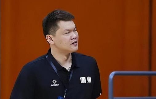 开云移动端-朱芳雨羡慕首钢队豪华阵容，深圳队回应球队欠薪传闻