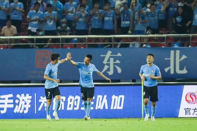 kaiyun-商隐林良铭半场定胜局 大连禁令解除保级前景乐观